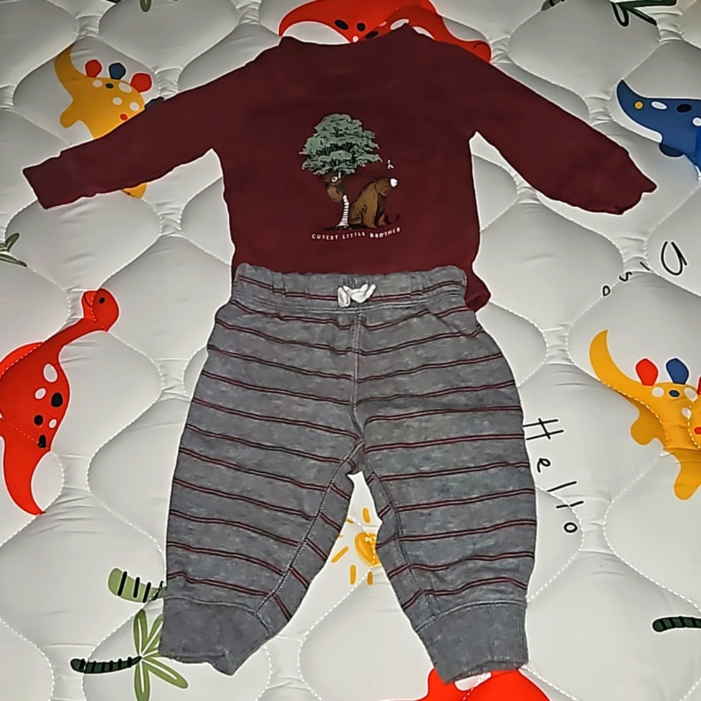 6 month 2 peice long sleeved and pants set